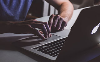 开云体育app入口-亚洲杯国足迎战 球迷热情高涨，亚洲杯国足首战